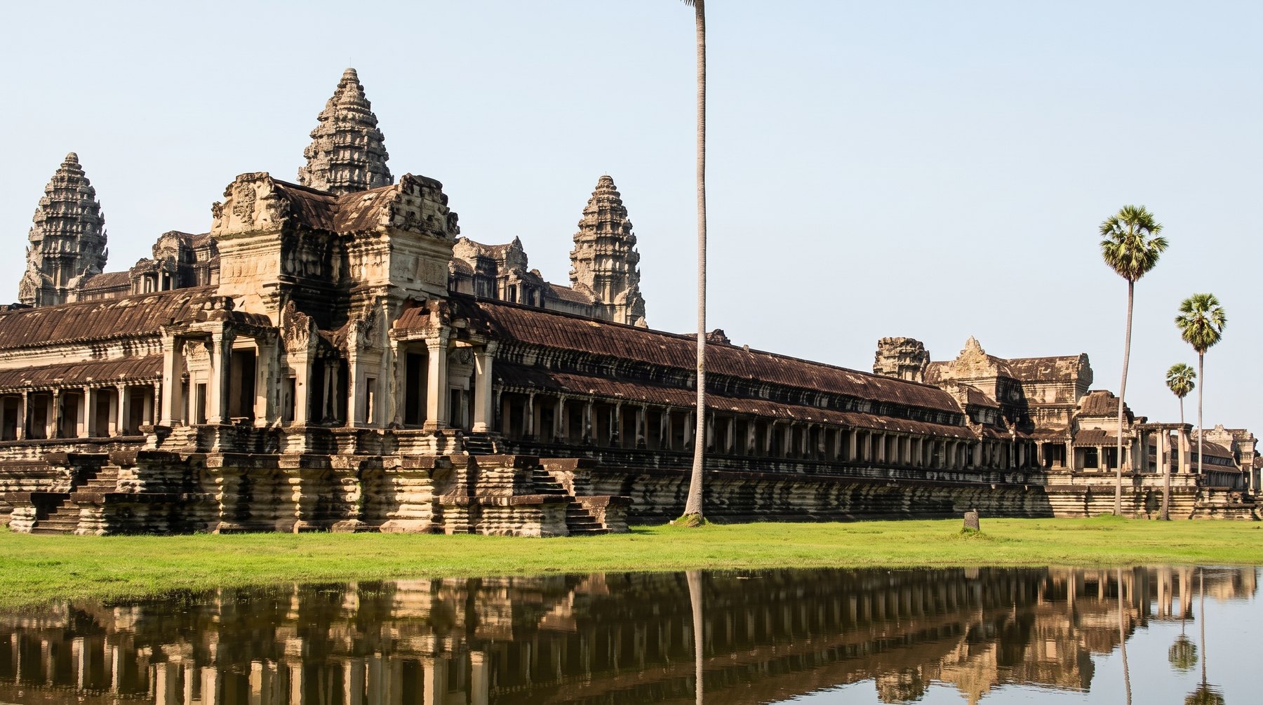 Apex's page-5 picture. Angkor Wat in Cambodia.
